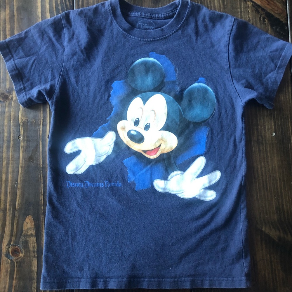 ✅ Disney’s Mickey Mouse T-shirt